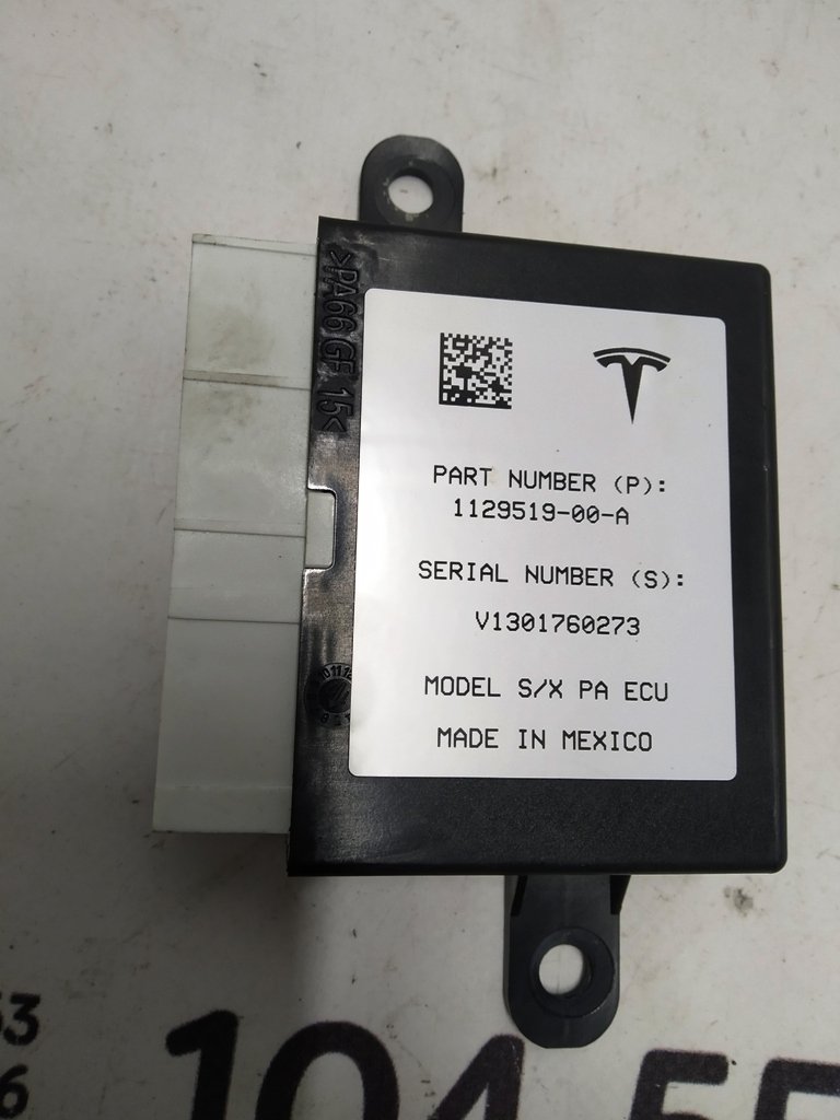 12 Unidad de control de ParkTronics y freno de estacionamiento AP 2.5 Tesla Model S REST, Tesla Modelo X 1129519-00-AA